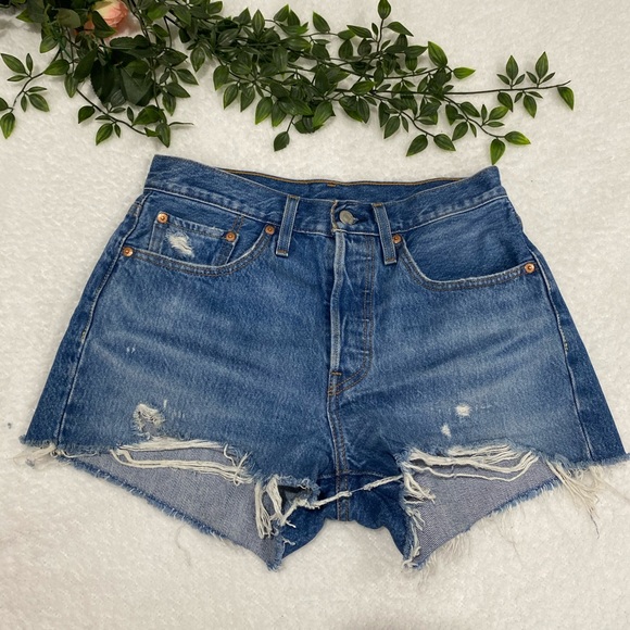 Shorts In Athens Mid Short 